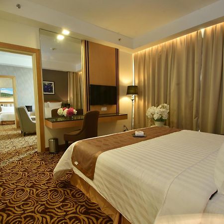 Tenera Hotel บางี ภายนอก รูปภาพ