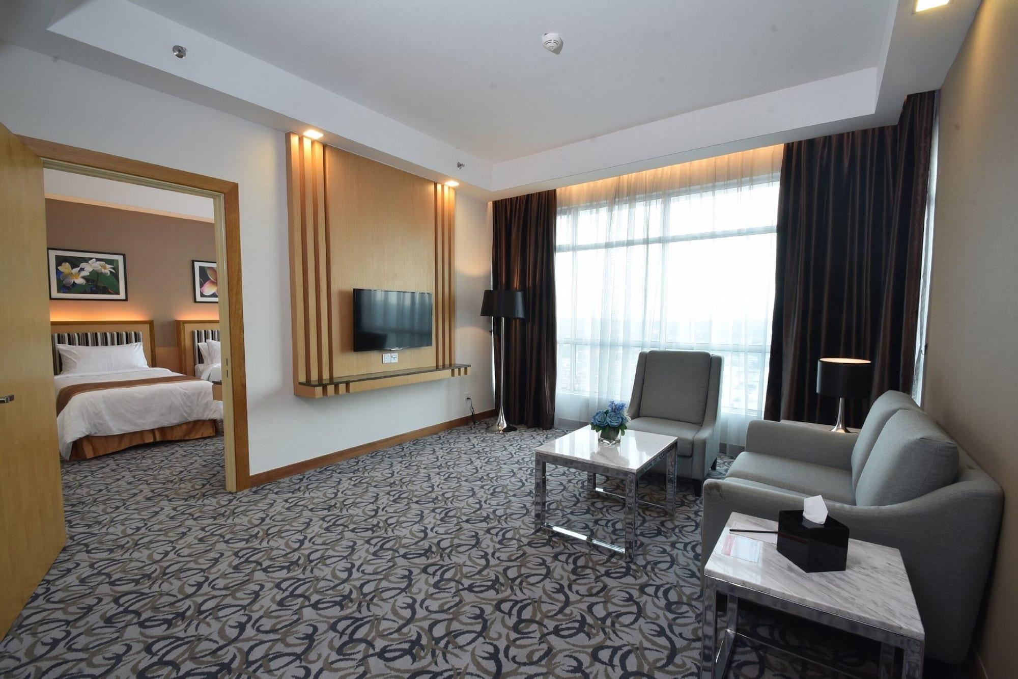 Tenera Hotel บางี ภายนอก รูปภาพ Suite room