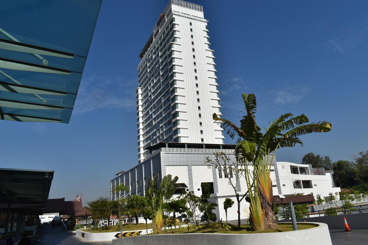 Tenera Hotel บางี ภายนอก รูปภาพ The hotel in 2015