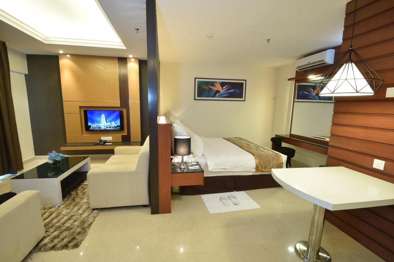 Tenera Hotel บางี ภายนอก รูปภาพ A room at the hotel